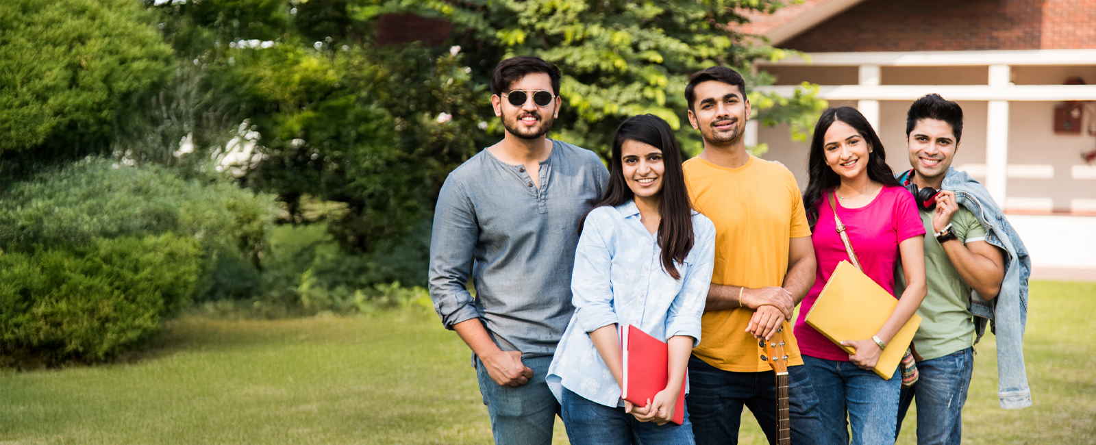 <div class='leftcap'><span>Be the architect of your intellectual Experience</span> <span>Academic flexibility with Mangalam</span></div>